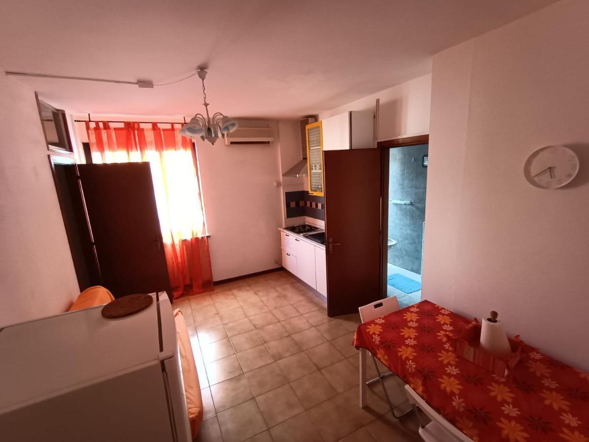 شقة Navacchio  في Monolocale Andrea المظهر الخارجي الصورة
